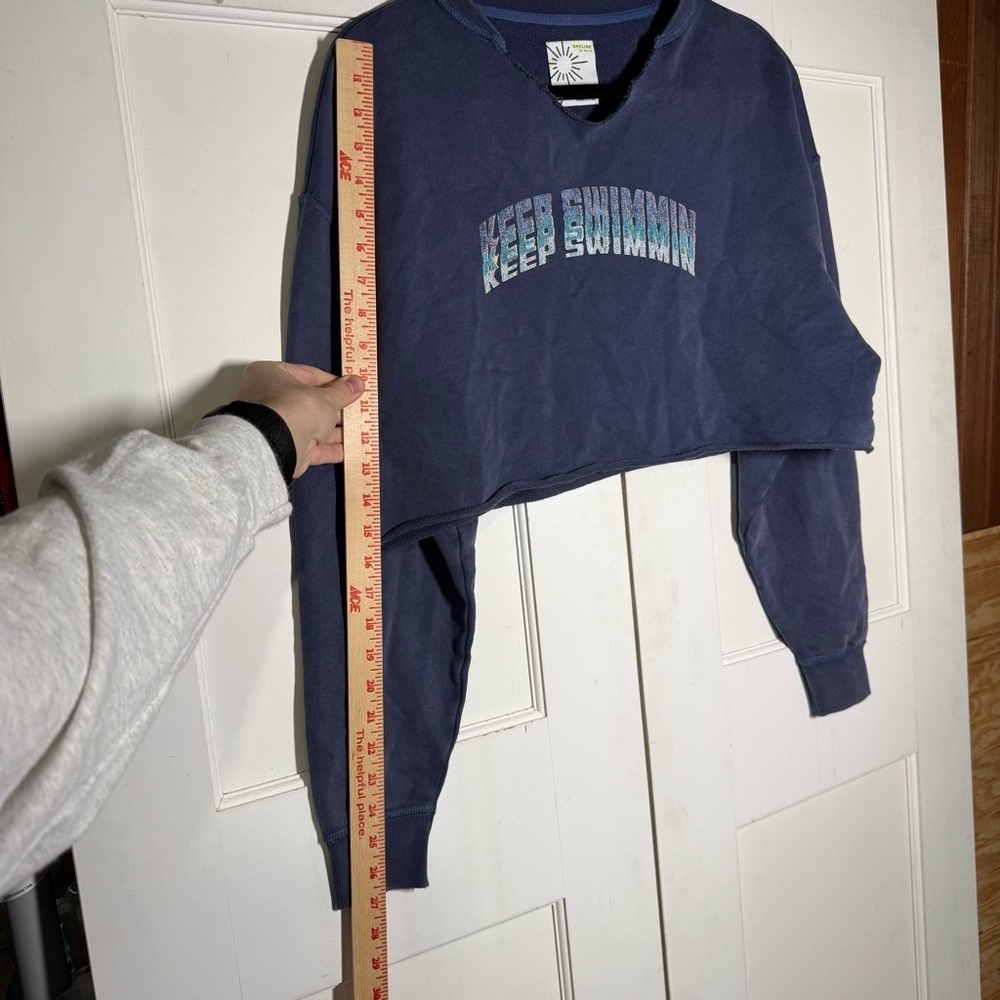 Aerie Offline Cropped Sweatshirt Keep Swimming V-Neck Navy Blue Size XS BOXY - Picture 4 of 8